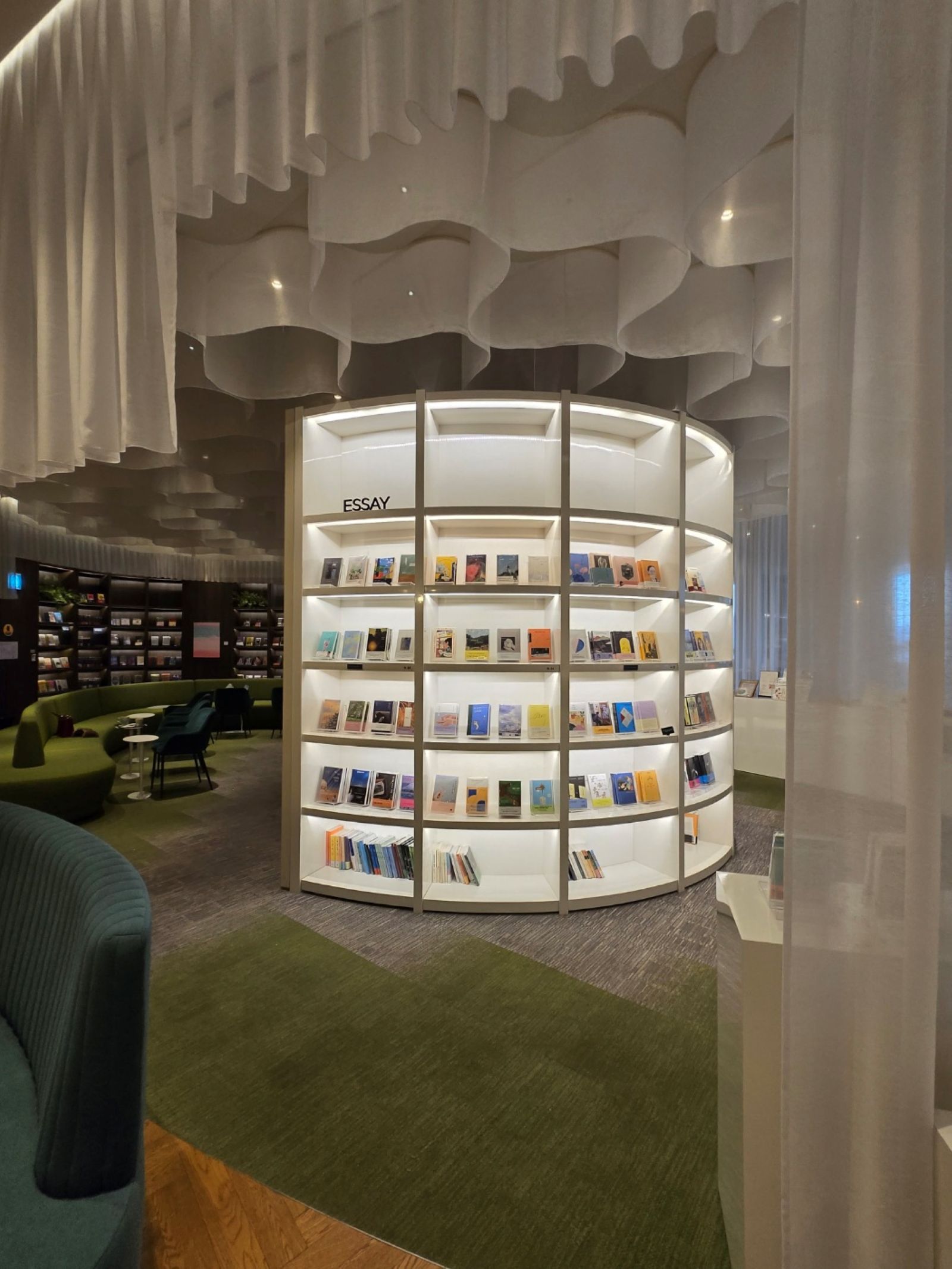 Korea bookshop 3